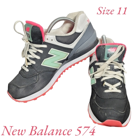 New Balance 574 Womens Size 11 Shoes SB7 - Picture 1 of 9